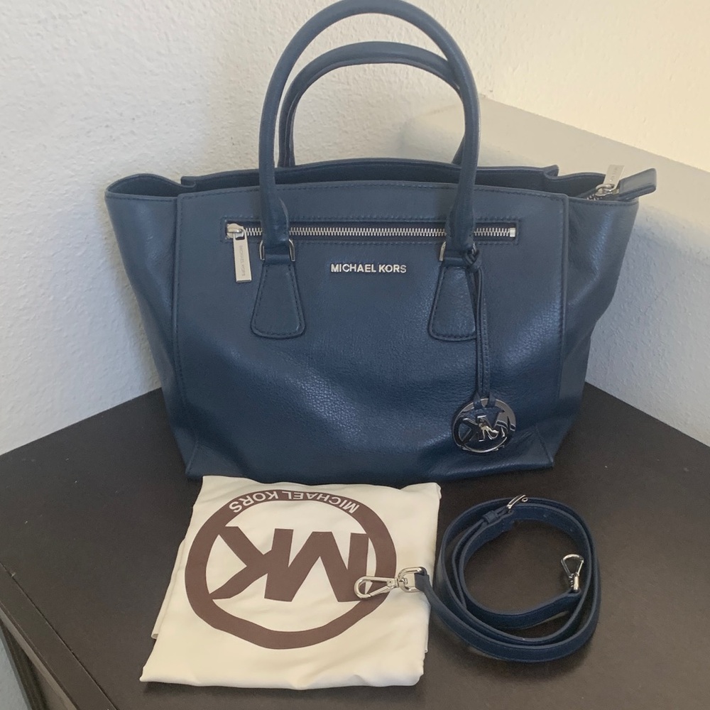 Michael Kors Dark Navy Blue Leather Satchel. - Picture 7 of 10